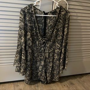Romper size L